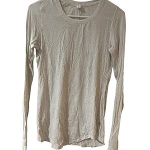 Lululemon Athletica Light Gray Long Sleeve Tee